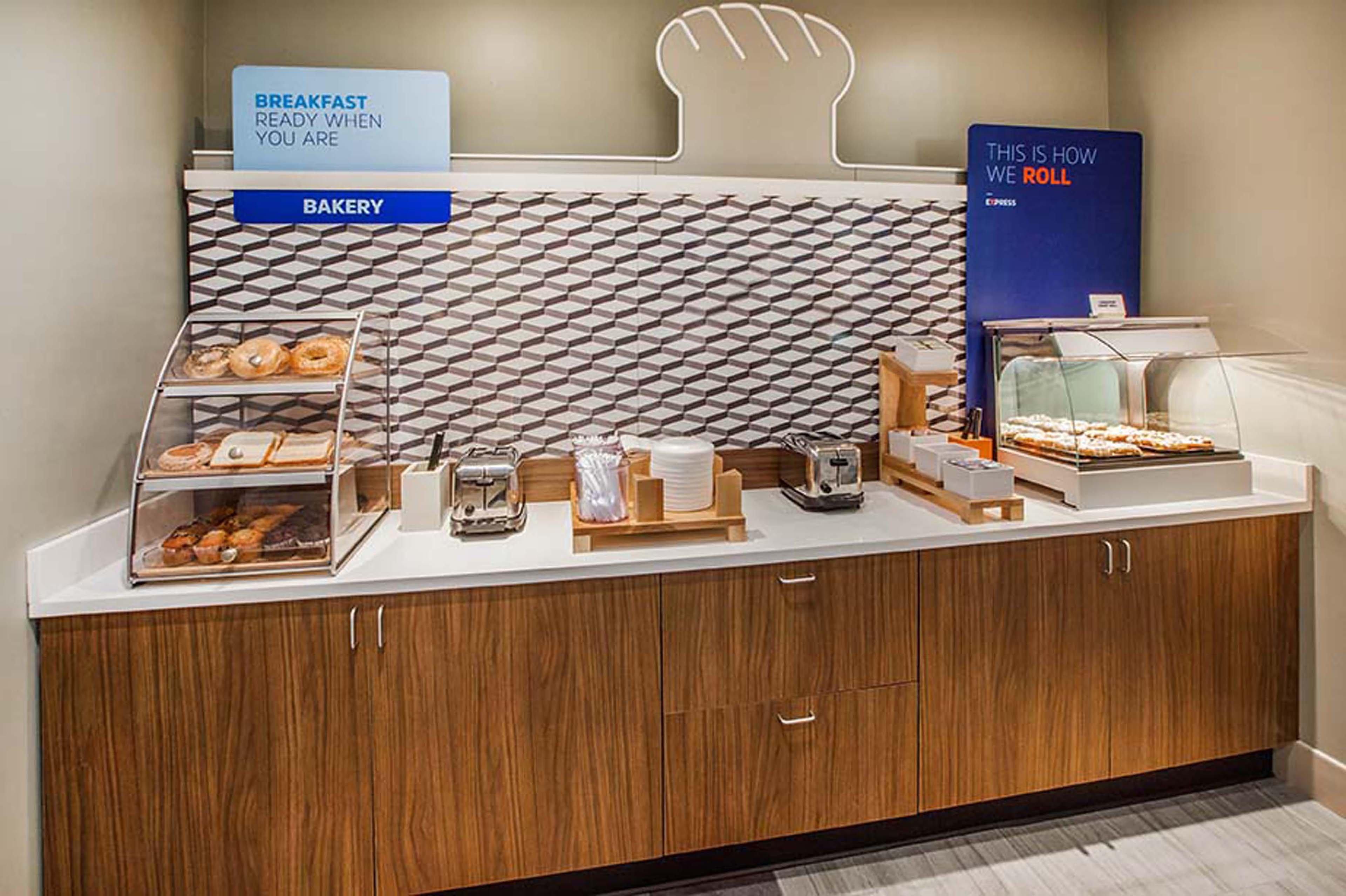 Holiday Inn Express & Suites Glenpool By Ihg Esterno foto