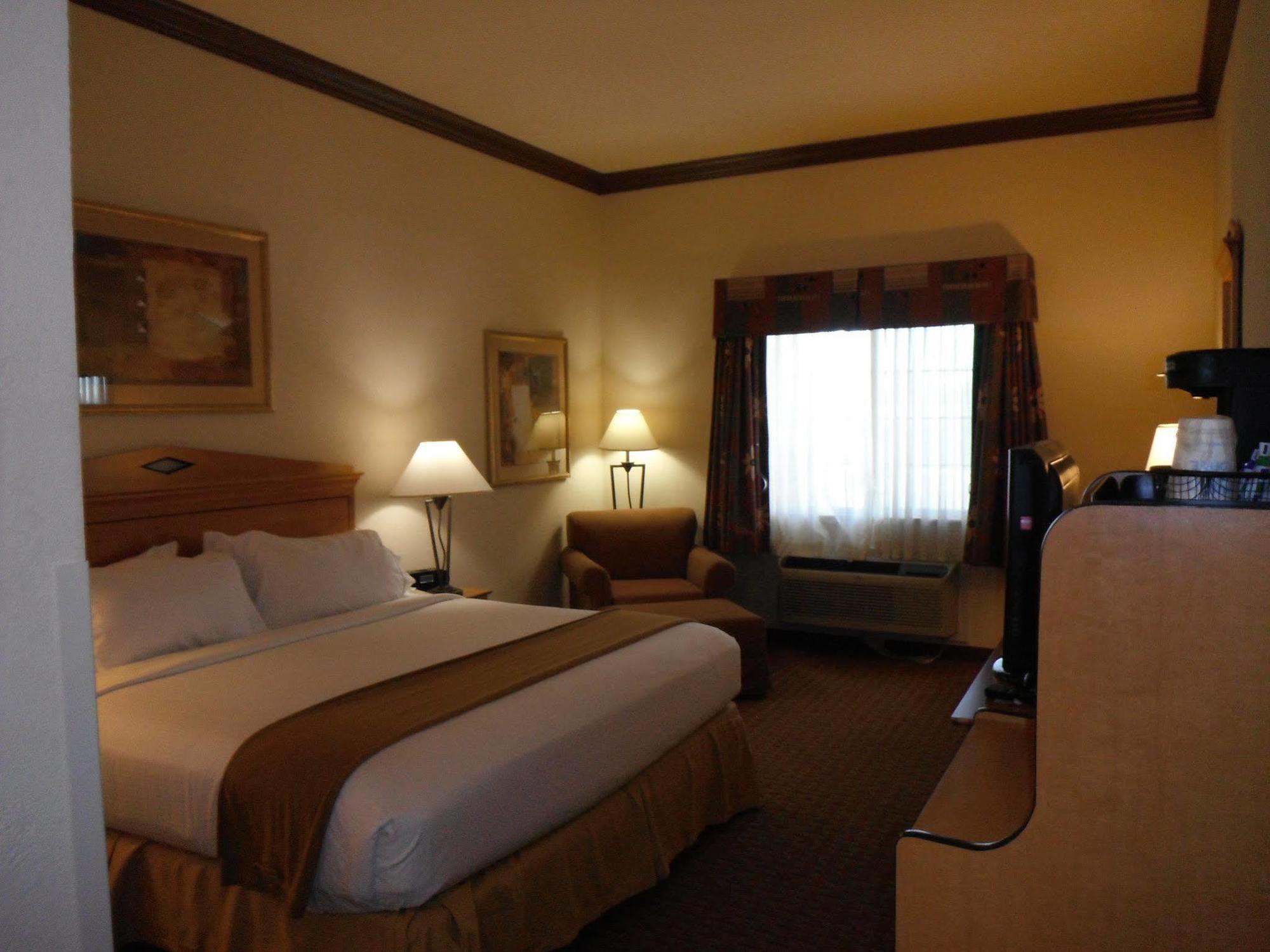 Holiday Inn Express & Suites Glenpool By Ihg Esterno foto